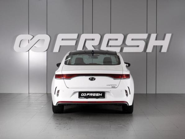Hyundai Lafesta I с пробегом 2020 года, цена 2 159 000 рублей, 20034 км, седан, Автокод Объявления