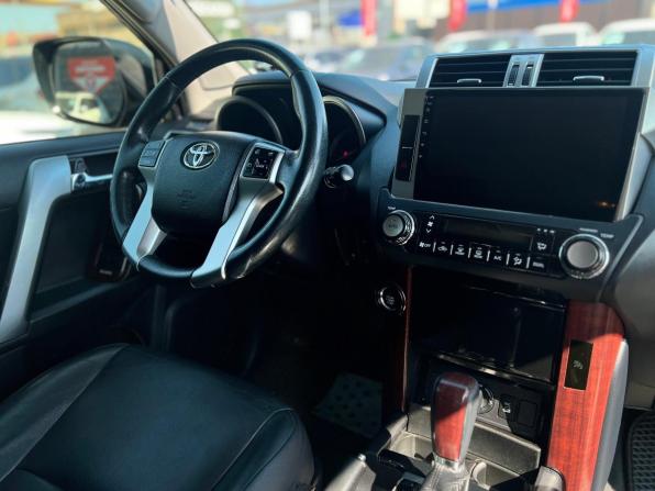 Toyota Land Cruiser Prado 150 Series Рестайлинг 2 с пробегом 2017 года, цена 4 000 000 рублей, 151464 км, внедорожник, Автокод Объявления