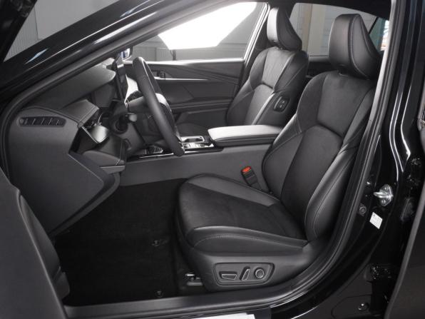 Toyota Camry IX (XV80) China Market с пробегом 2026 года, цена 4 520 000 рублей, 51 км, седан, Автокод Объявления