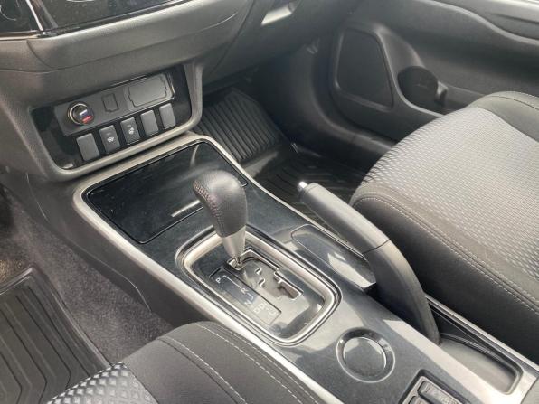 Mitsubishi Outlander III Рестайлинг 2 с пробегом 2018 года, цена 1 870 000 рублей, 100915 км, внедорожник, Автокод Объявления