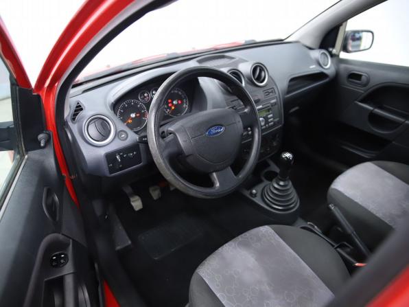 Ford Fiesta Mk5 с пробегом 2008 года, цена 250 000 рублей, 196163 км, хэтчбек, Автокод Объявления