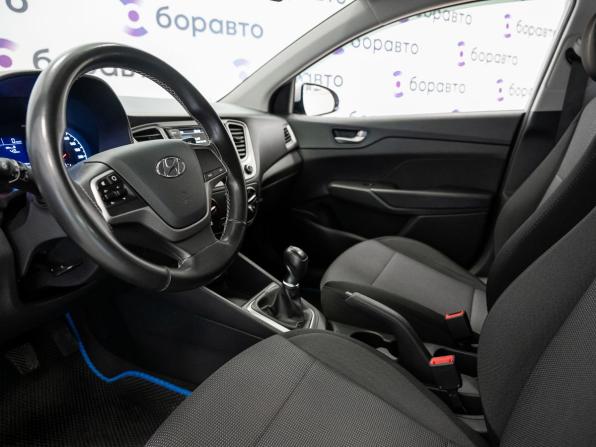 Hyundai Solaris II с пробегом 2019 года, цена 1 300 000 рублей, 135953 км, седан, Автокод Объявления