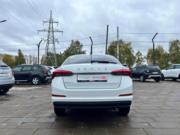 Skoda Rapid II с пробегом 2021 года, цена 1 664 000 рублей, 117104 км, лифтбек, Автокод Объявления