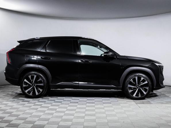 Geely Atlas II с пробегом 2024 года, цена 3 300 000 рублей, 13800 км, внедорожник, Автокод Объявления