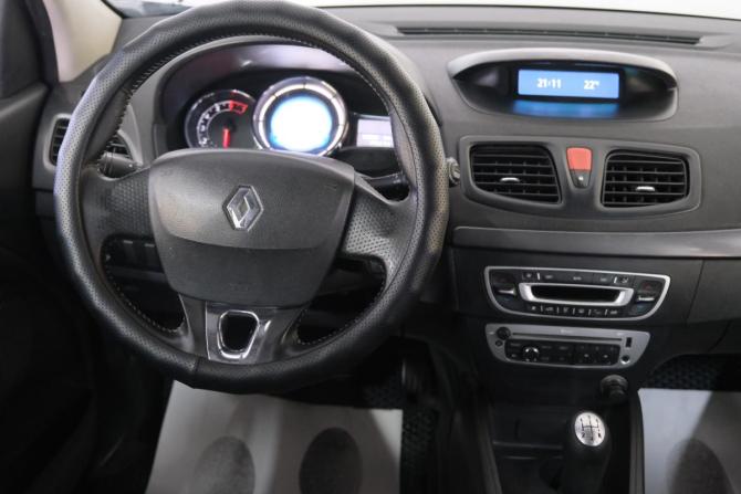 Renault Fluence I Рестайлинг с пробегом 2014 года, цена 649 000 рублей, 383000 км, седан, Автокод Объявления