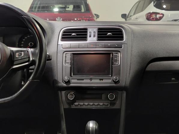 Volkswagen Polo V Рестайлинг с пробегом 2018 года, цена 1 270 000 рублей, 117751 км, седан, Автокод Объявления