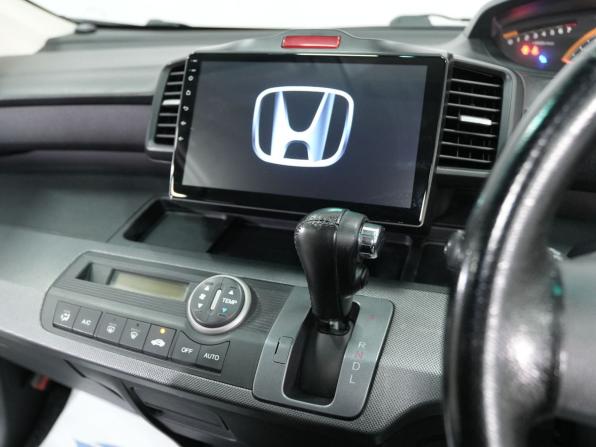 Honda Freed I с пробегом 2010 года, цена 920 000 рублей, 231950 км, компактвэн, Автокод Объявления
