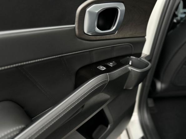 Новый Kia Sorento IV Рестайлинг 2025 года, цена 6 826 800 рублей, внедорожник, Автокод Объявления
