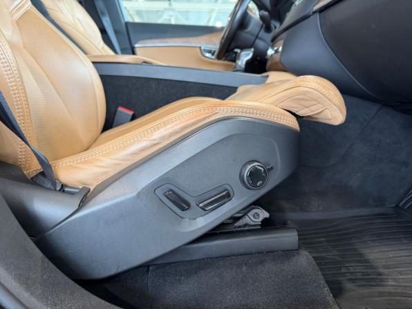 Volvo XC90 II с пробегом 2018 года, цена 3 670 000 рублей, 143923 км, внедорожник, Автокод Объявления