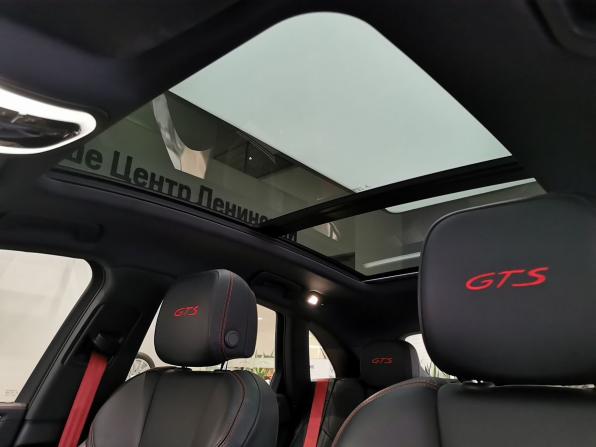 Porsche Macan I Рестайлинг с пробегом 2021 года, цена 7 750 000 рублей, 50878 км, внедорожник, Автокод Объявления