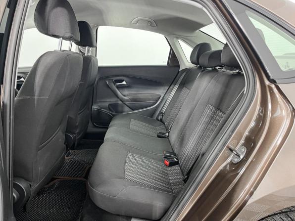 Volkswagen Polo V Рестайлинг с пробегом 2018 года, цена 1 147 500 рублей, 107552 км, седан, Автокод Объявления