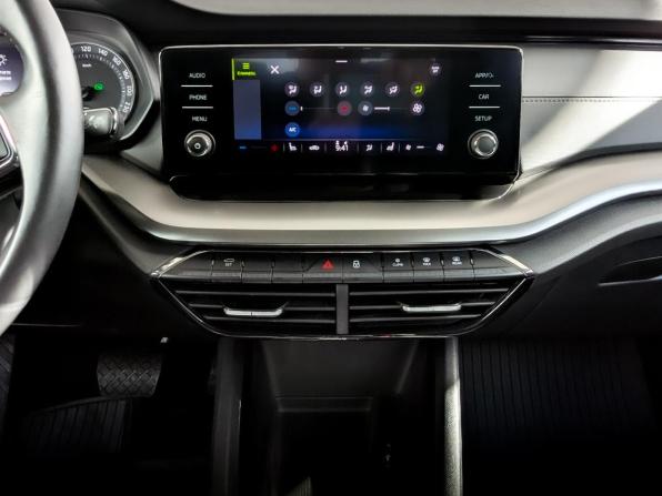 Skoda Octavia IV (A8) с пробегом 2021 года, цена 2 360 000 рублей, 53274 км, лифтбек, Автокод Объявления