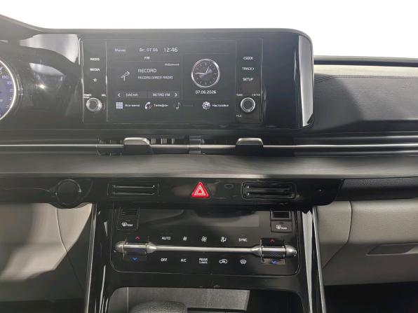 Kia Carnival IV с пробегом 2021 года, цена 3 800 000 рублей, 62000 км, минивэн, Автокод Объявления