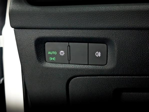 Skoda Octavia IV (A8) с пробегом 2021 года, цена 2 190 000 рублей, 65726 км, лифтбек, Автокод Объявления