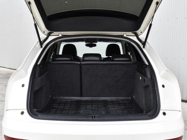 Audi Q3 I (8U) с пробегом 2011 года, цена 1 230 000 рублей, 296940 км, внедорожник, Автокод Объявления