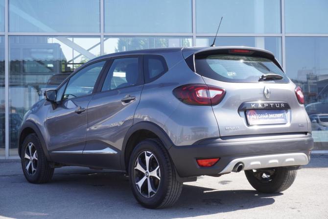 Renault Kaptur I с пробегом 2017 года, цена 1 598 000 рублей, 121894 км, внедорожник, Автокод Объявления