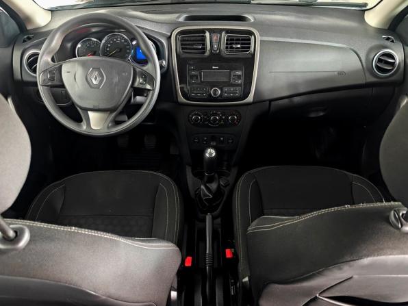 Renault Logan II с пробегом 2017 года, цена 680 000 рублей, 158275 км, седан, Автокод Объявления