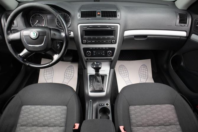 Skoda Octavia II (A5) Рестайлинг с пробегом 2012 года, цена 699 000 рублей, 196000 км, лифтбек, Автокод Объявления