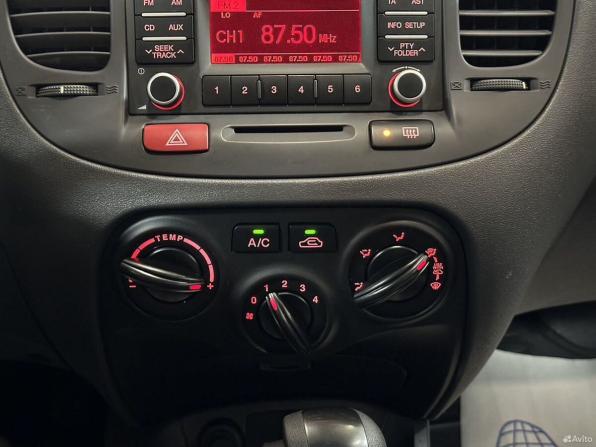 Kia Rio II Рестайлинг с пробегом 2010 года, цена 799 000 рублей, 142623 км, седан, Автокод Объявления