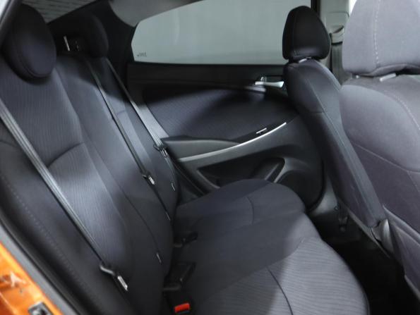 Hyundai Solaris I Рестайлинг с пробегом 2015 года, цена 1 049 000 рублей, 139200 км, седан, Автокод Объявления