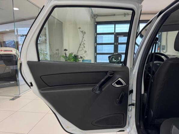Lada (ВАЗ) Granta I Рестайлинг с пробегом 2024 года, цена 990 000 рублей, 4699 км, седан, Автокод Объявления