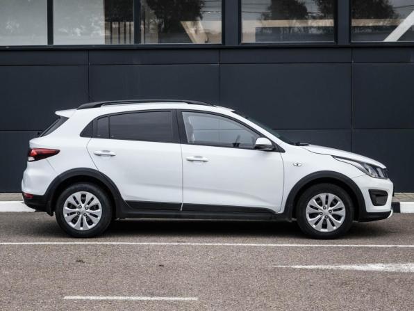 Kia Rio IV с пробегом 2018 года, цена 1 139 000 рублей, 75749 км, хэтчбек, Автокод Объявления