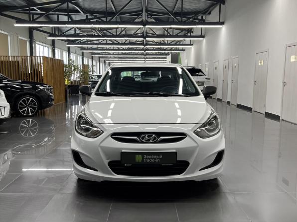 Hyundai Solaris I с пробегом 2013 года, цена 610 000 рублей, 262900 км, седан, Автокод Объявления