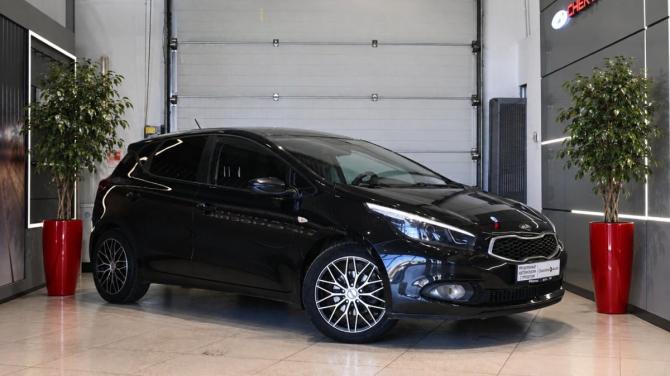 Kia Ceed II с пробегом 2014 года, цена 940 000 рублей, 173586 км, хэтчбек, Автокод Объявления