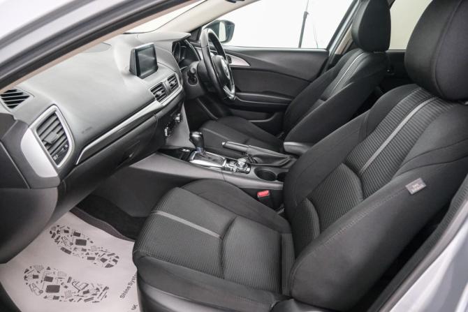 Mazda Axela III Рестайлинг с пробегом 2018 года, цена 1 549 000 рублей, 100857 км, хэтчбек, Автокод Объявления