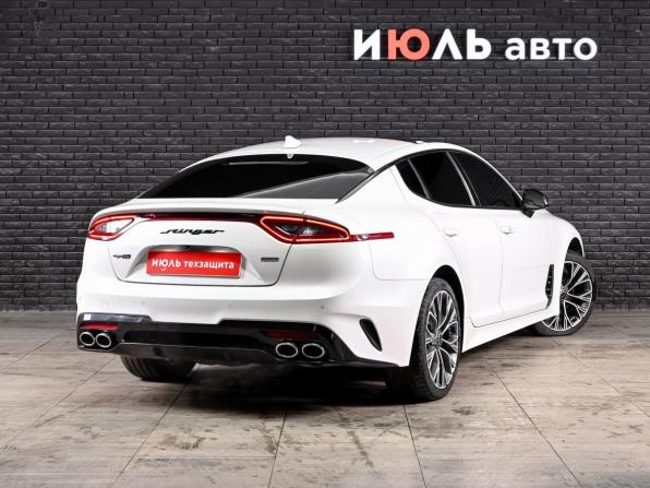 Kia Stinger I с пробегом 2018 года, цена 2 580 000 рублей, 139576 км, лифтбек, Автокод Объявления