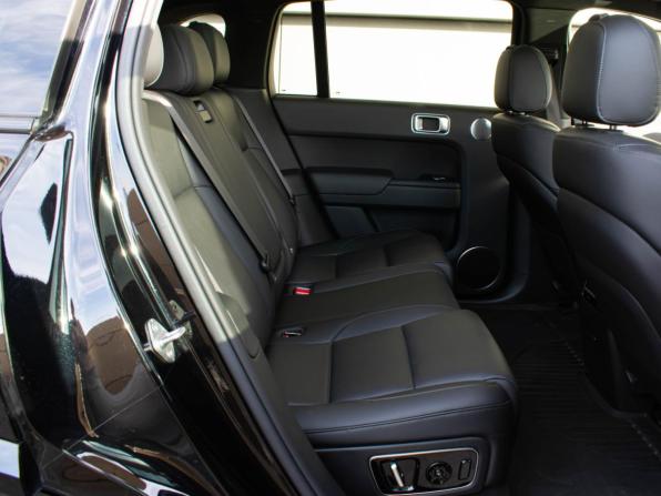 Li Auto (Lixiang) L7 I с пробегом 2024 года, цена 5 955 000 рублей, 45000 км, внедорожник, Автокод Объявления
