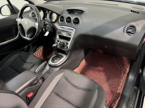 Peugeot 408 I с пробегом 2016 года, цена 739 800 рублей, 110000 км, седан, Автокод Объявления