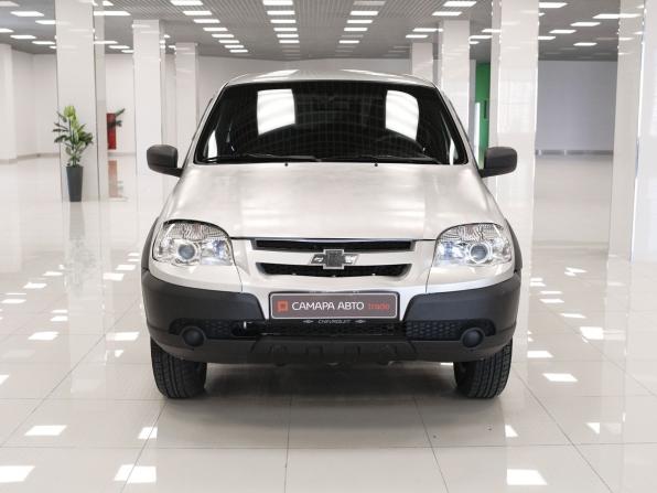 Chevrolet Niva I Рестайлинг с пробегом 2018 года, цена 643 000 рублей, 110773 км, внедорожник, Автокод Объявления