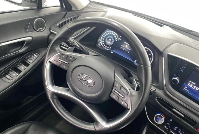 Hyundai Sonata VIII (DN8) с пробегом 2022 года, цена 2 689 000 рублей, 75243 км, седан, Автокод Объявления