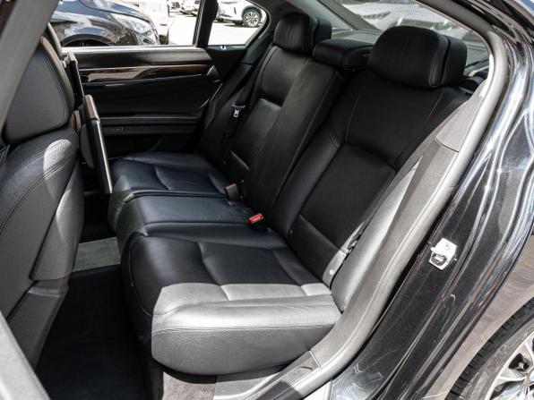 BMW 7 серии V (F01/F02/F04) Рестайлинг с пробегом 2015 года, цена 2 800 000 рублей, 236328 км, седан, Автокод Объявления