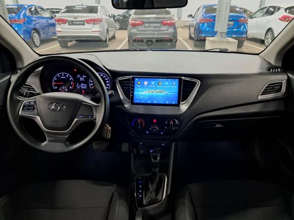 Hyundai Solaris II с пробегом 2019 года, цена 1 295 000 рублей, 105340 км, седан, Автокод Объявления