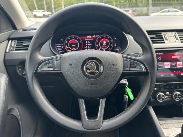 Skoda Octavia III (A7) Рестайлинг с пробегом 2019 года, цена 2 130 000 рублей, 106217 км, лифтбек, Автокод Объявления