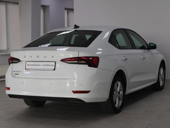 Skoda Octavia IV (A8) с пробегом 2021 года, цена 1 979 900 рублей, 179624 км, лифтбек, Автокод Объявления
