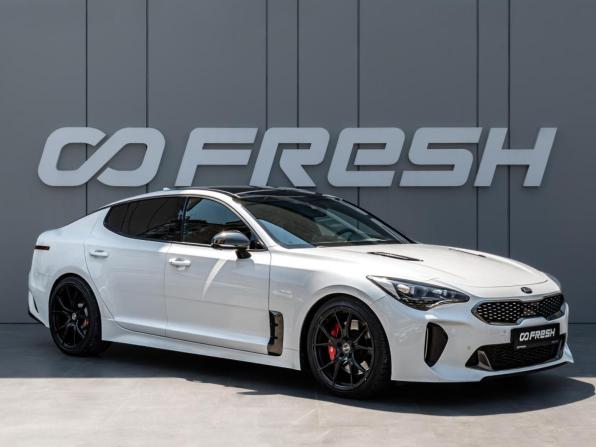 Kia Stinger I с пробегом 2018 года, цена 3 200 000 рублей, 132074 км, лифтбек, Автокод Объявления