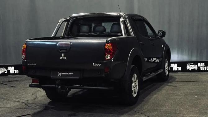 Mitsubishi L200 IV с пробегом 2010 года, цена 1 300 000 рублей, 200000 км, пикап, Автокод Объявления