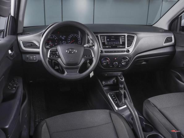 Hyundai Solaris II Рестайлинг с пробегом 2021 года, цена 1 670 000 рублей, 55878 км, седан, Автокод Объявления