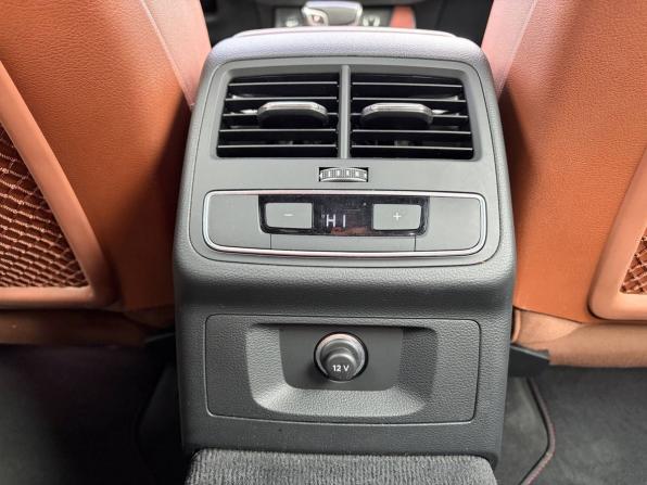 Audi A4 V (B9) Рестайлинг с пробегом 2021 года, цена 3 200 000 рублей, 48826 км, седан, Автокод Объявления