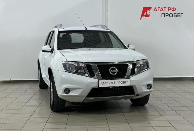 Nissan Terrano III (D10) с пробегом 2020 года, цена 1 950 000 рублей, 66370 км, внедорожник, Автокод Объявления