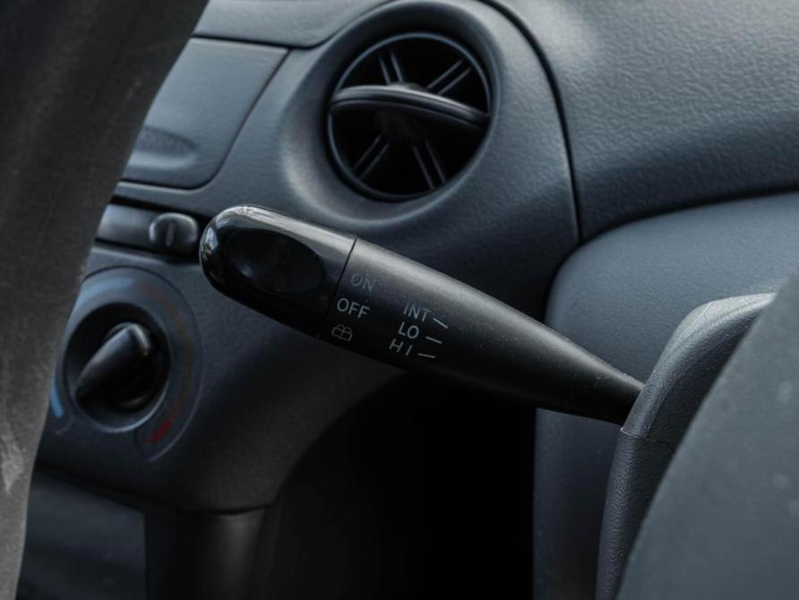 Toyota Vitz I (P10) Ставрополь  - изображение 15