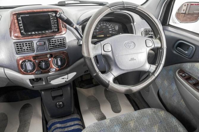 Toyota Raum I с пробегом 1998 года, цена 269 000 рублей, 450000 км, компактвэн, Автокод Объявления