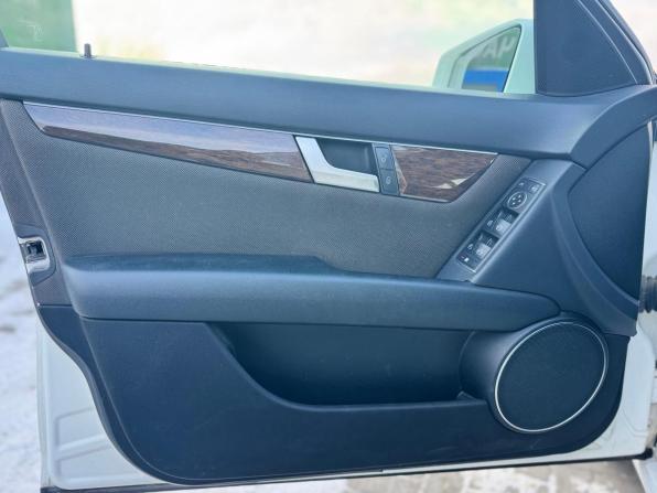 Mercedes-Benz C-Класс III (W204) Рестайлинг с пробегом 2013 года, цена 1 600 000 рублей, 167000 км, седан, Автокод Объявления