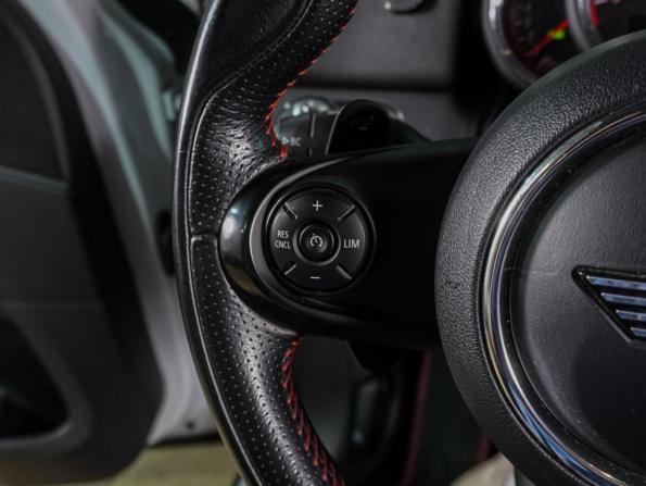 Mini Countryman II с пробегом 2018 года, цена 2 999 000 рублей, 98040 км, внедорожник, Автокод Объявления
