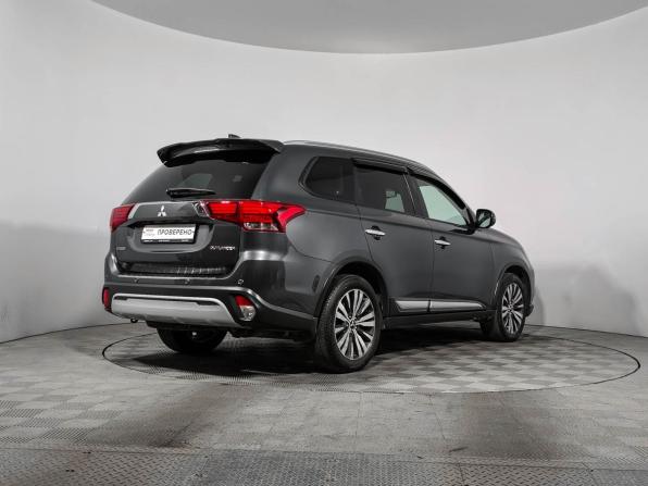 Mitsubishi Outlander III Рестайлинг 3 с пробегом 2018 года, цена 1 840 000 рублей, 173264 км, внедорожник, Автокод Объявления