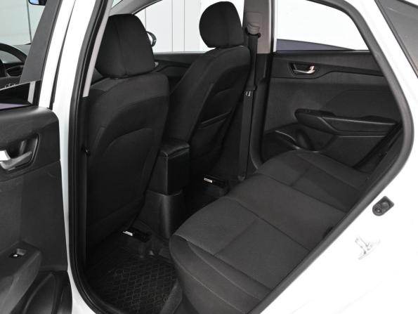 Hyundai Solaris II с пробегом 2018 года, цена 1 229 000 рублей, 176625 км, седан, Автокод Объявления