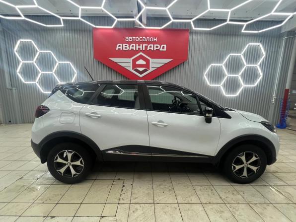 Renault Kaptur I Рестайлинг с пробегом 2021 года, цена 1 260 000 рублей, 51137 км, внедорожник, Автокод Объявления
